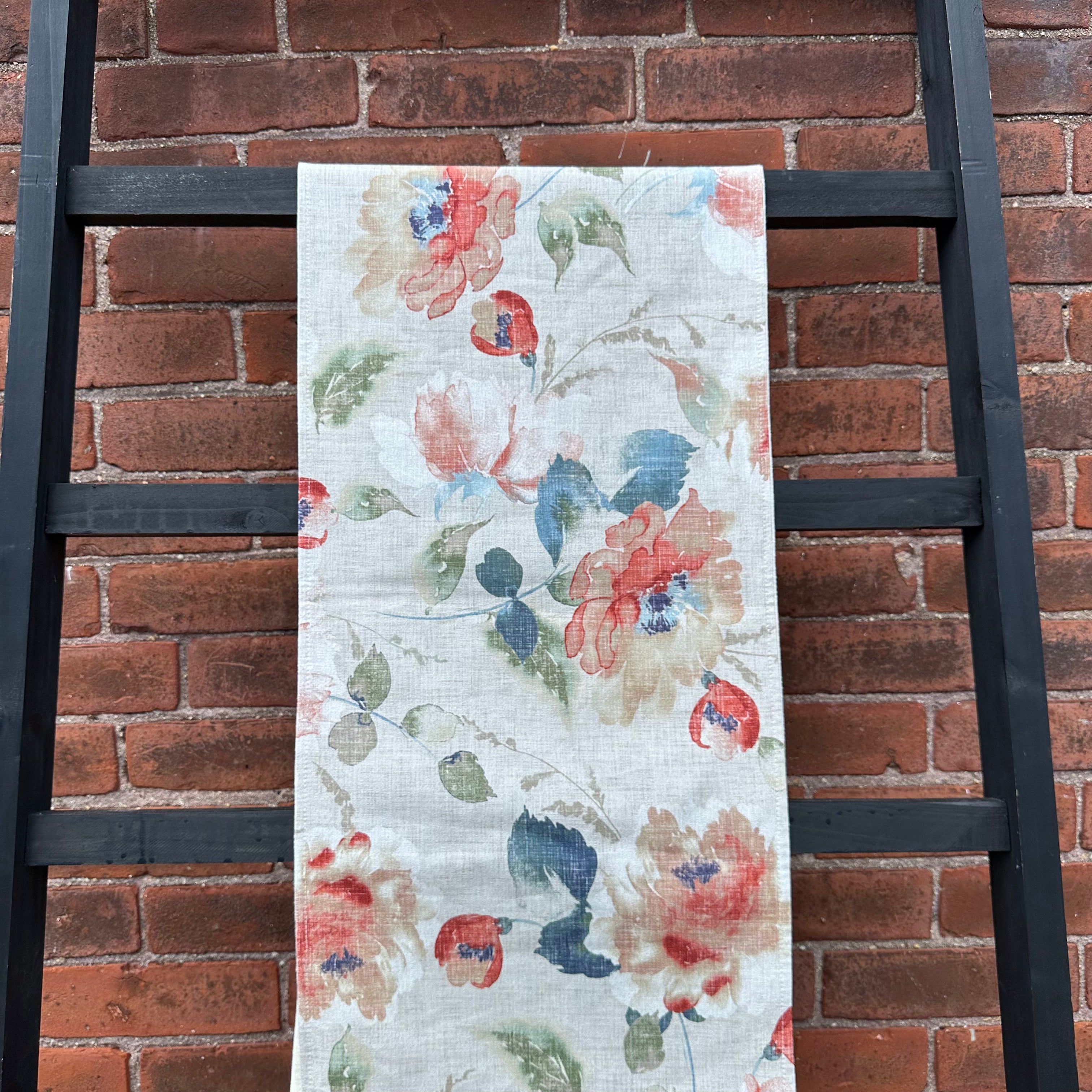 Table Runner - White Haven Antique Rose