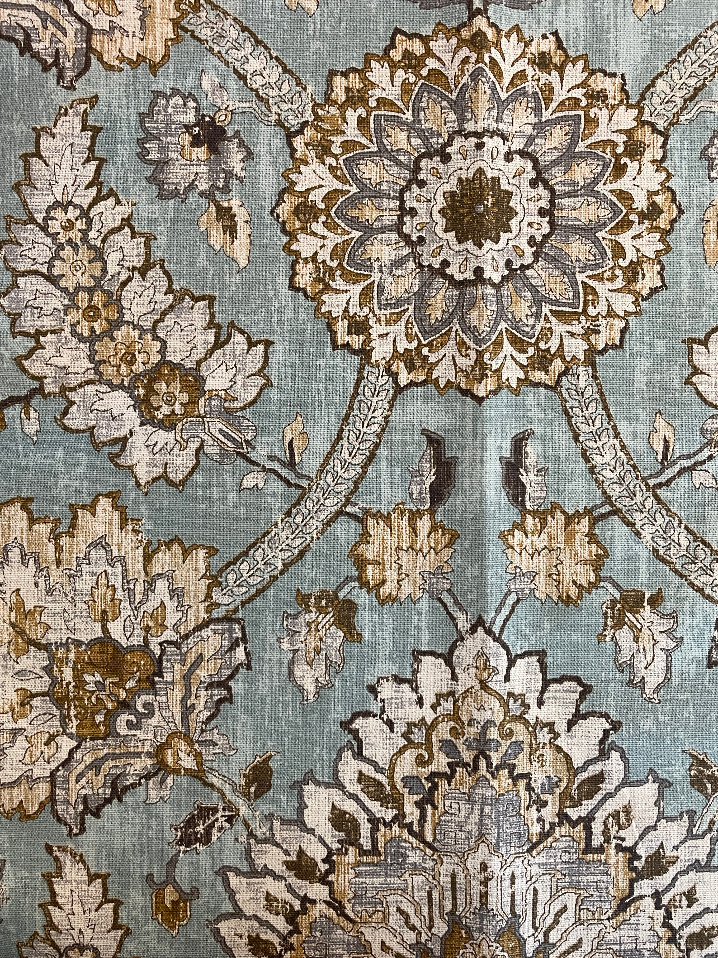 Table Runner - Castleford Moonstone