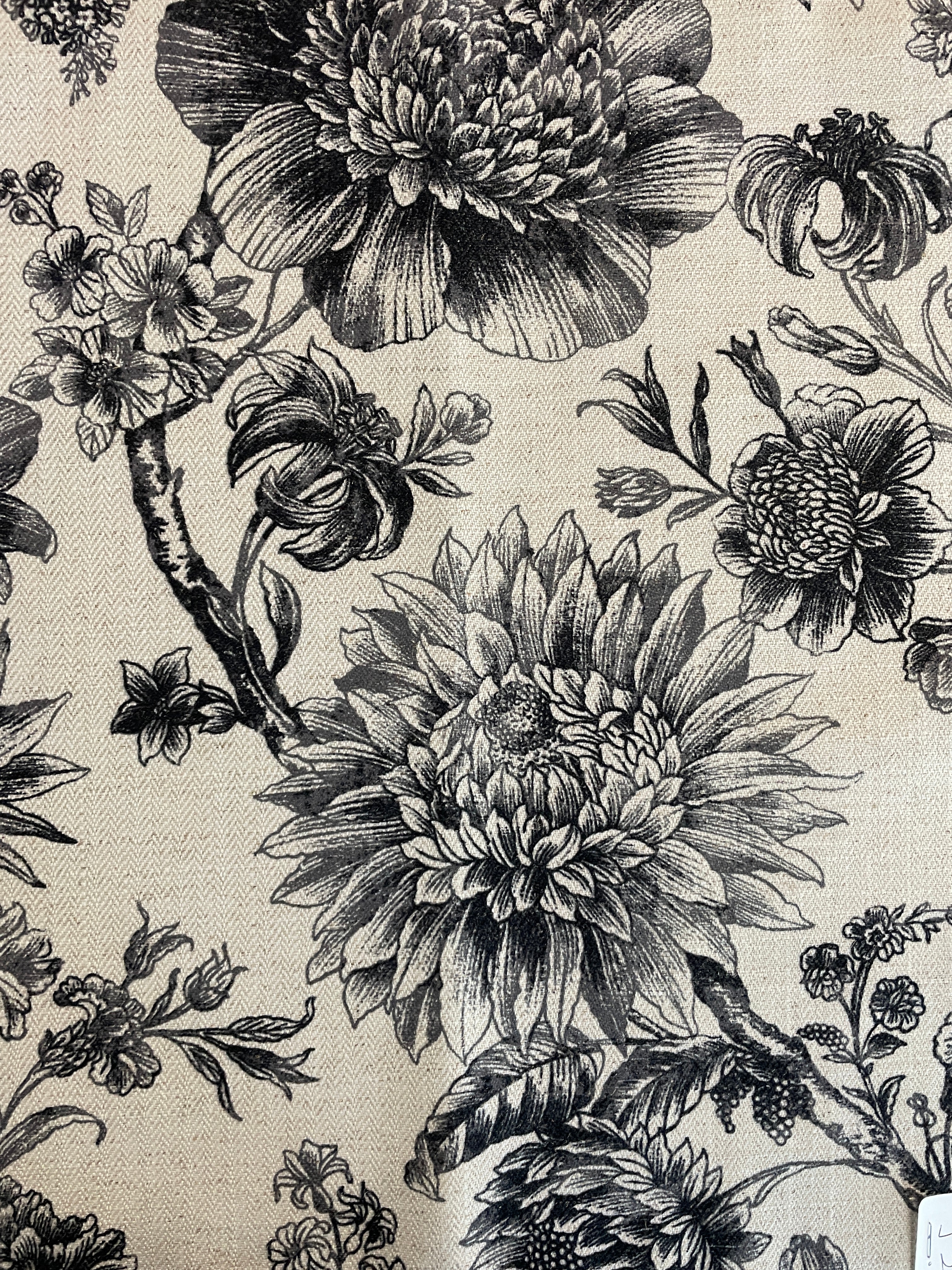 Table Runner - Laurel Oak Noir