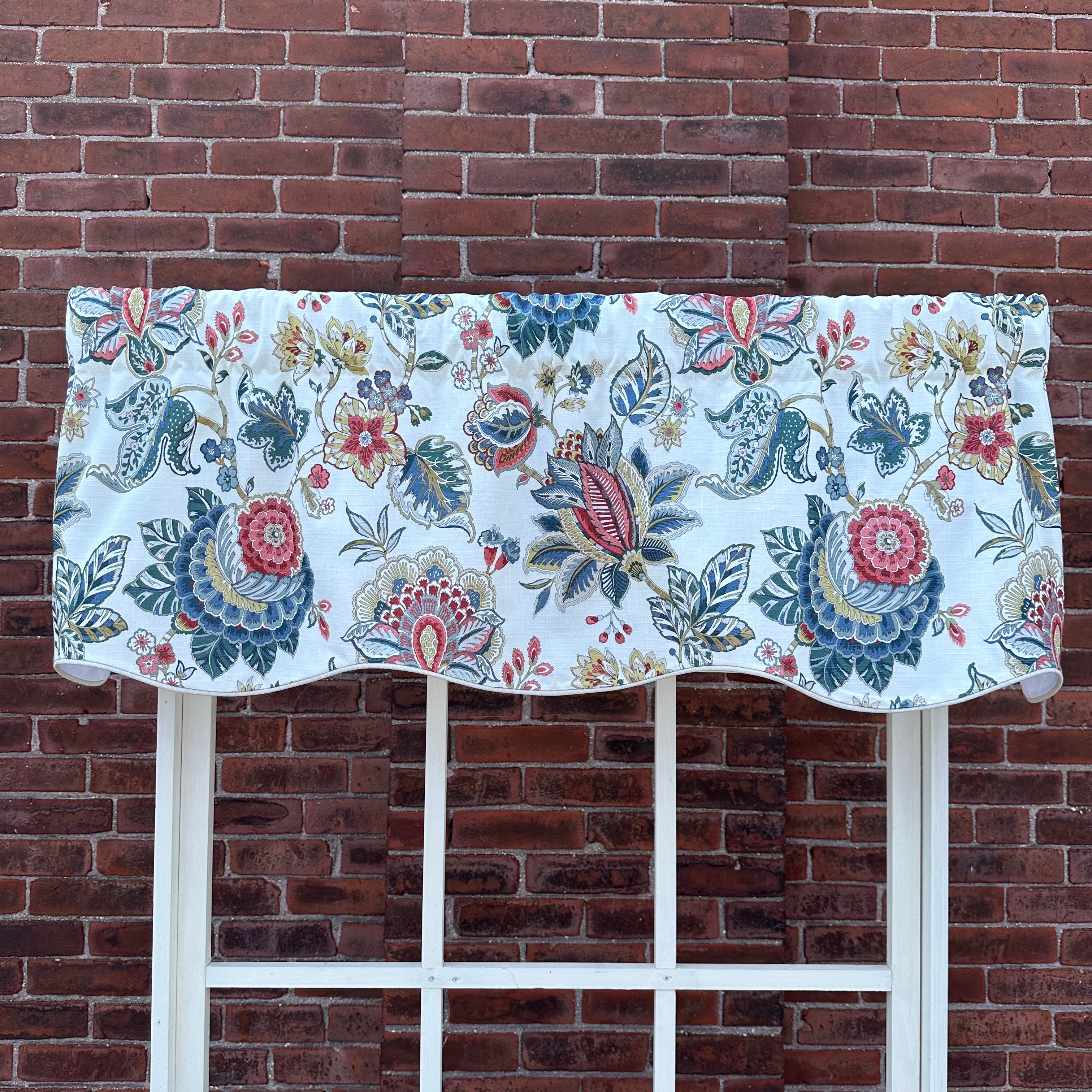 Caiden Cream Scallop Valance