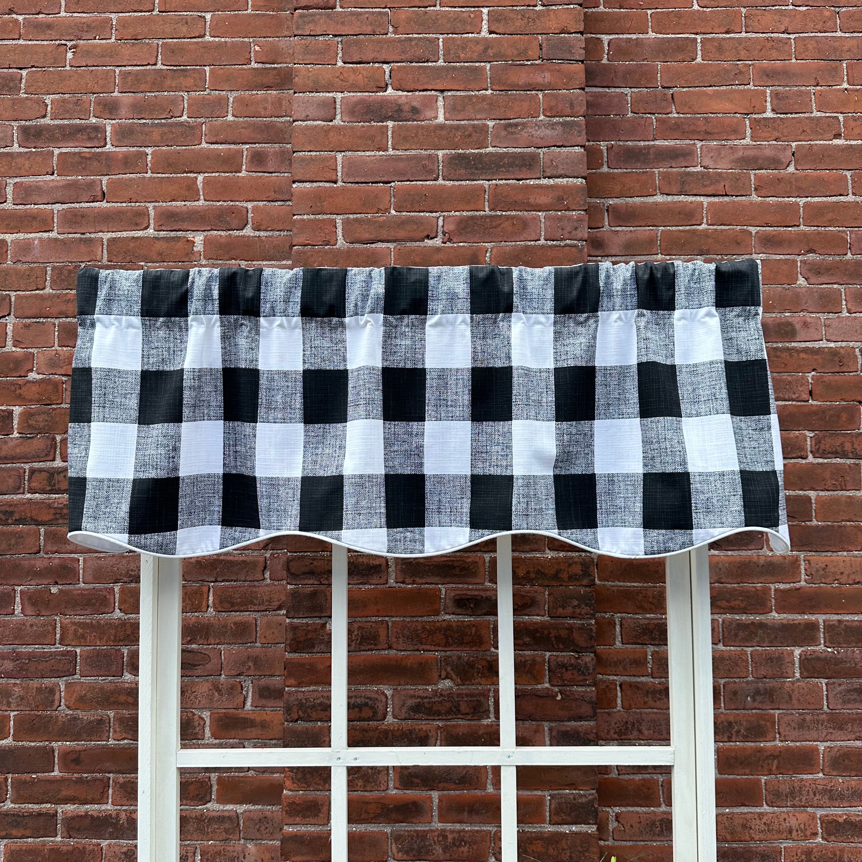 Anderson Black Scallop Valance