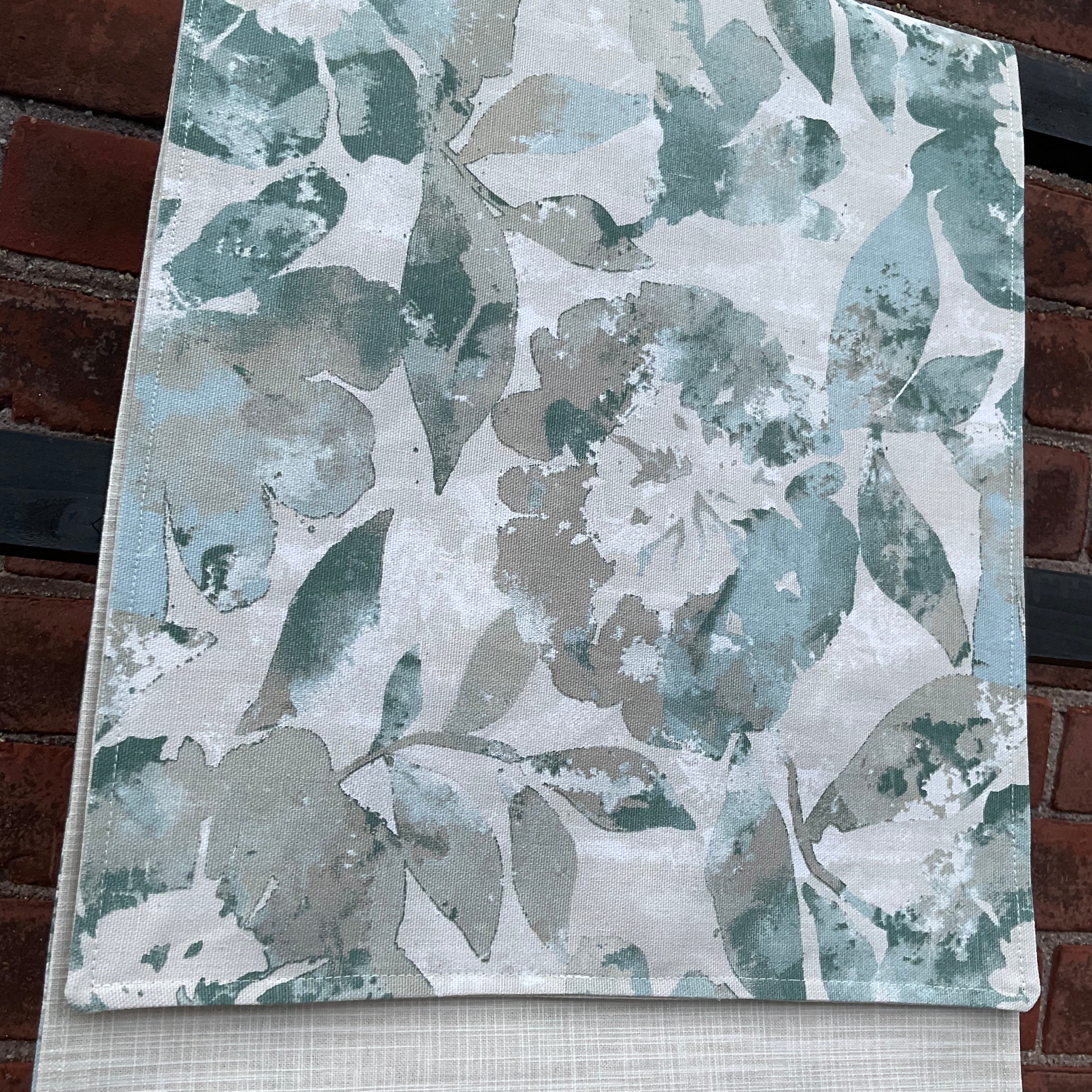 Table Runner - Betsy Spa