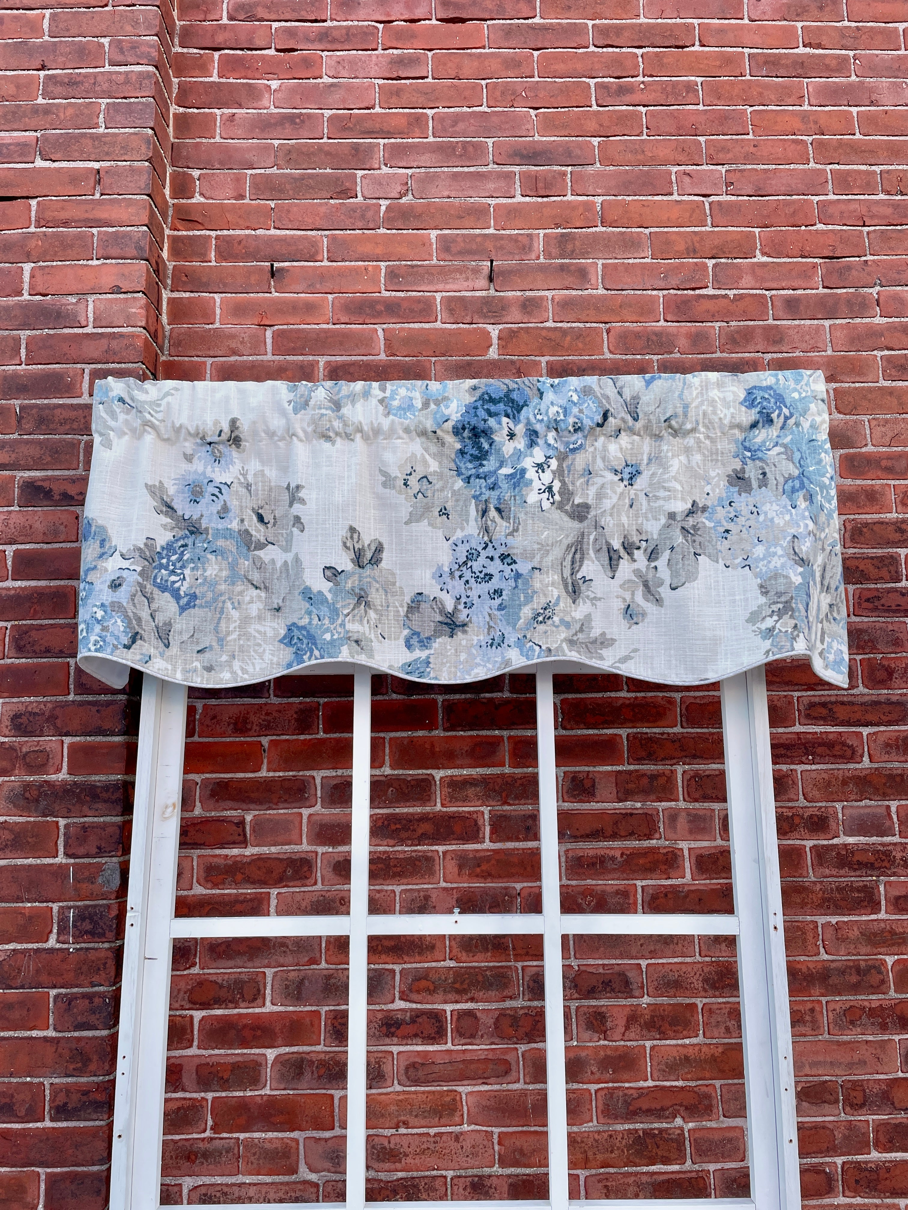 Juliette Bluebell Scallop Valance