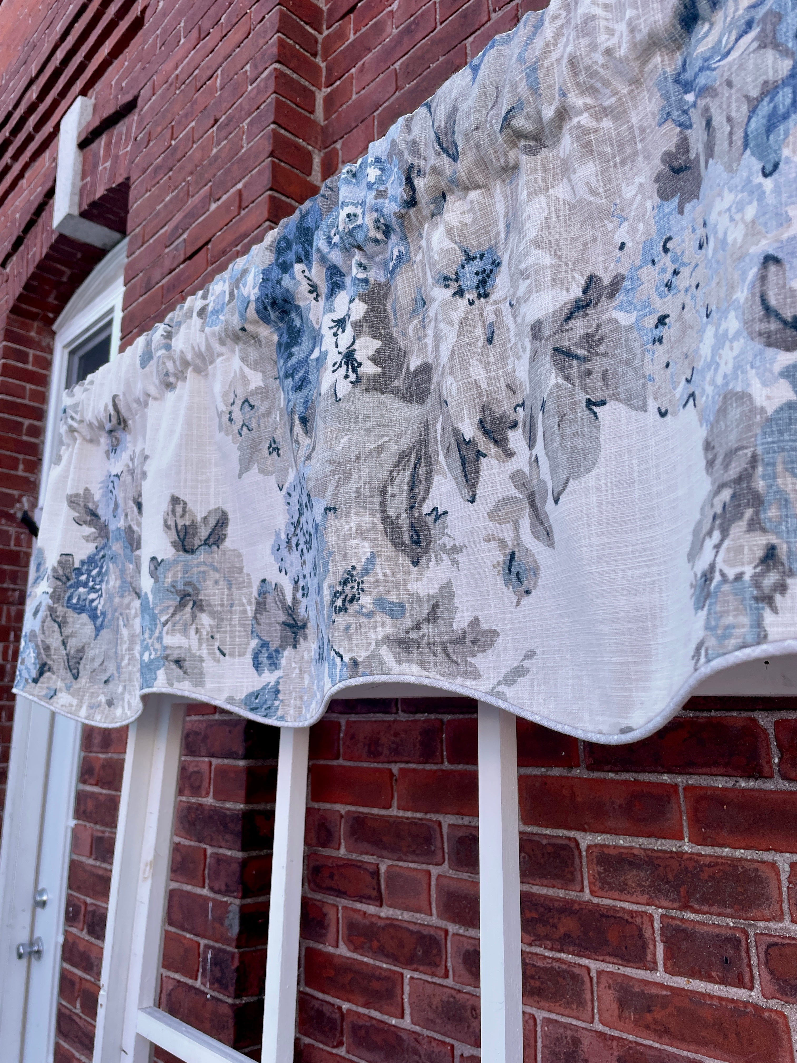 Juliette Bluebell Scallop Valance