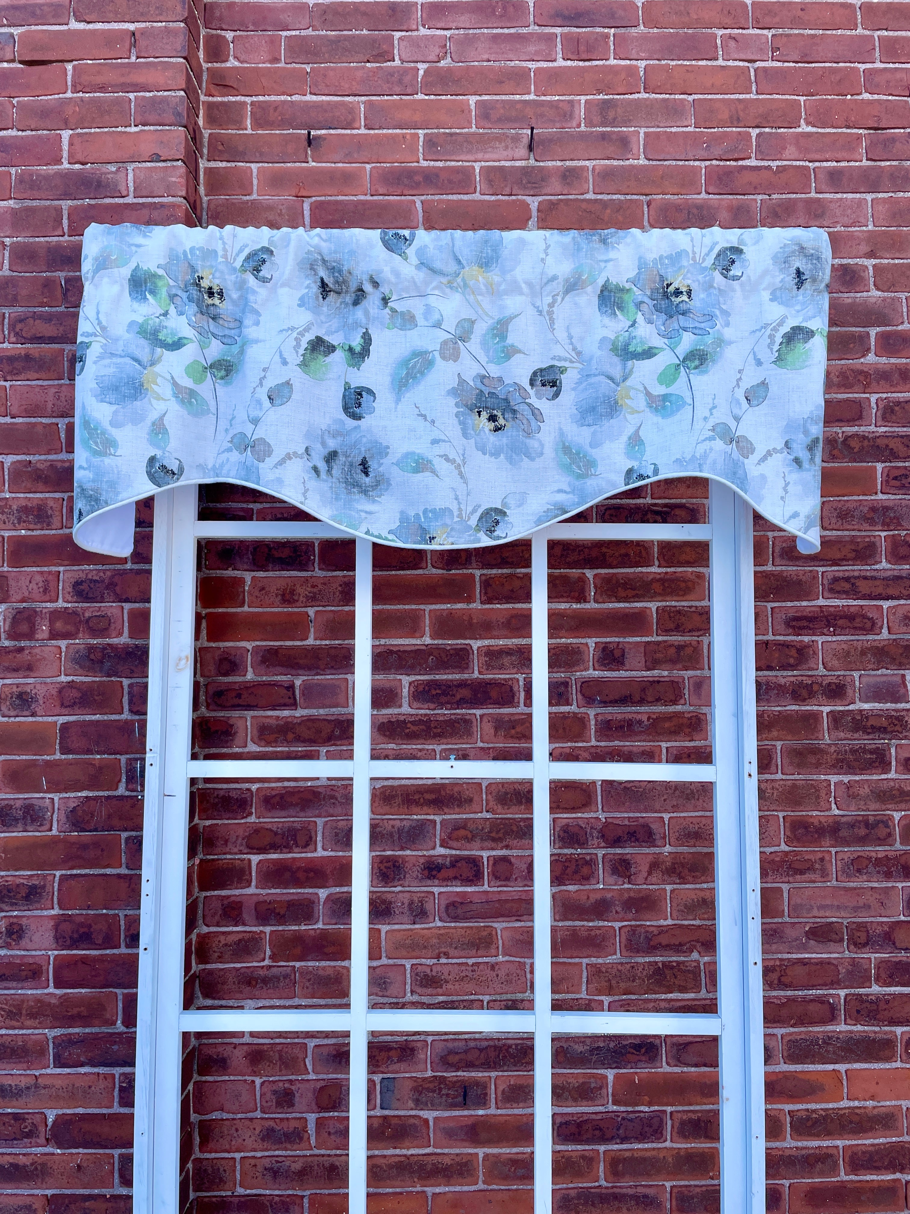White Haven Cloud Mist M Valance
